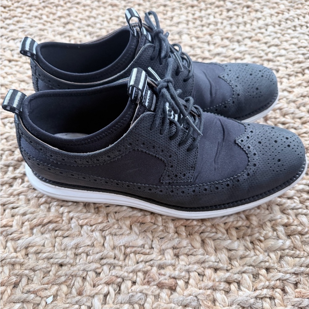 Cole Haan Lunarlon Classic Black Oxford Shoes - Picture 3 of 5